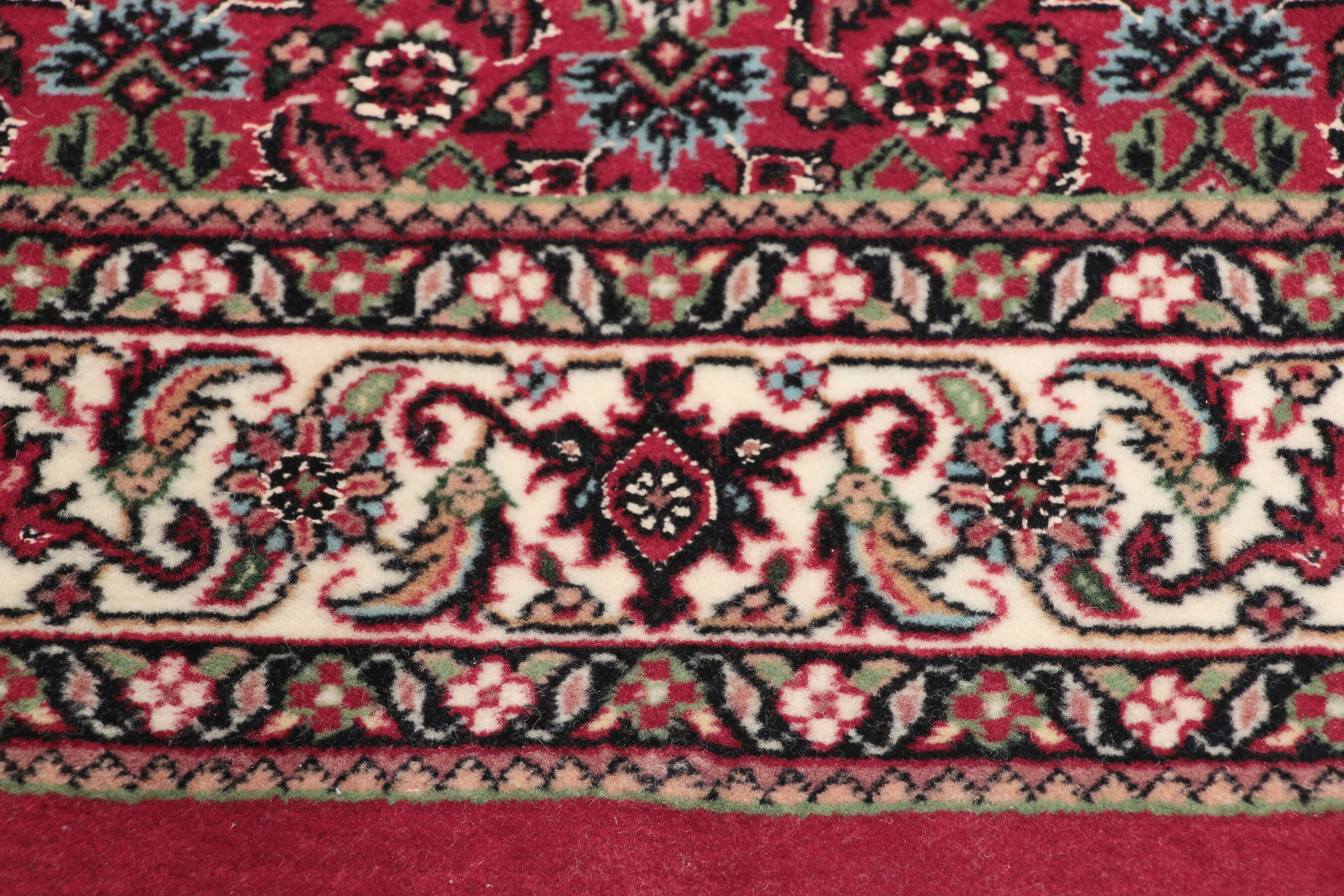 
    Bidjar with silk - Dark red - 75 x 243 cm
  