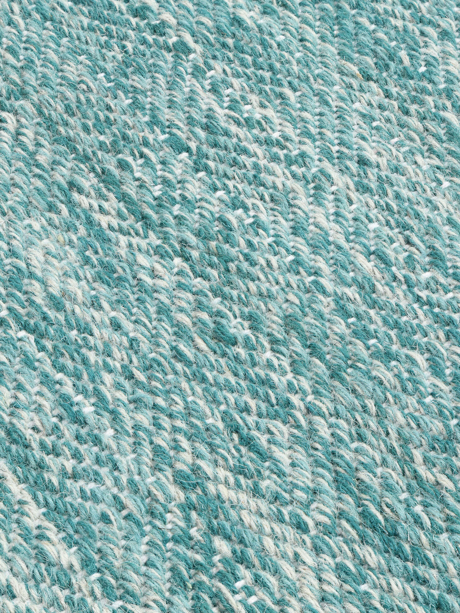 
    Diamond Wool - Blue - 80 x 240 cm
  