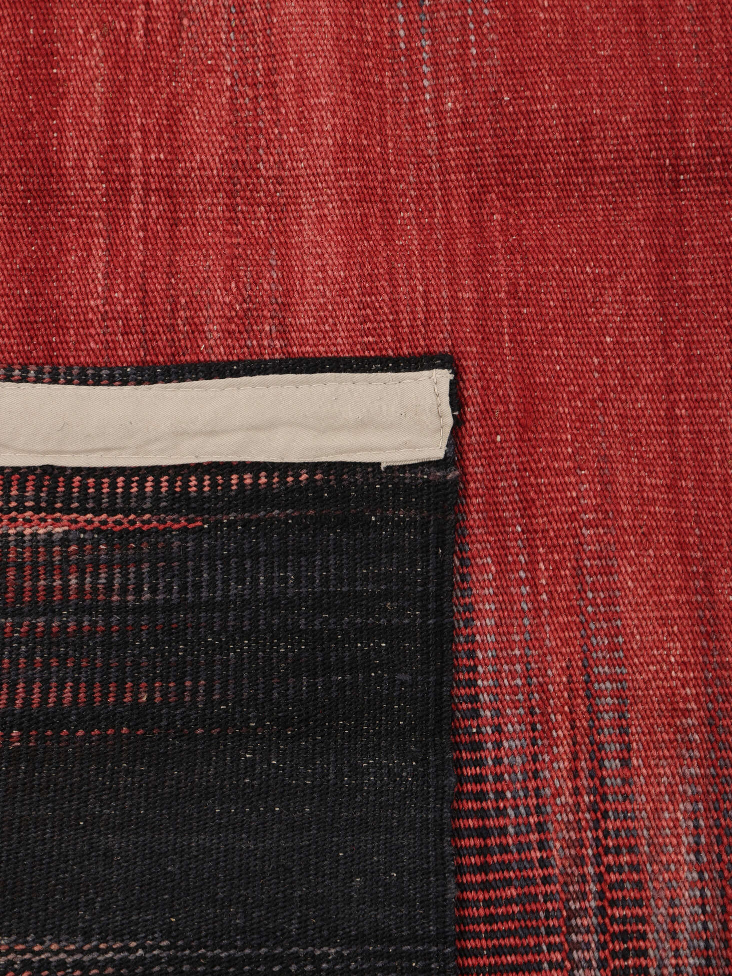 
    Kilim Modern - Red - 256 x 290 cm
  