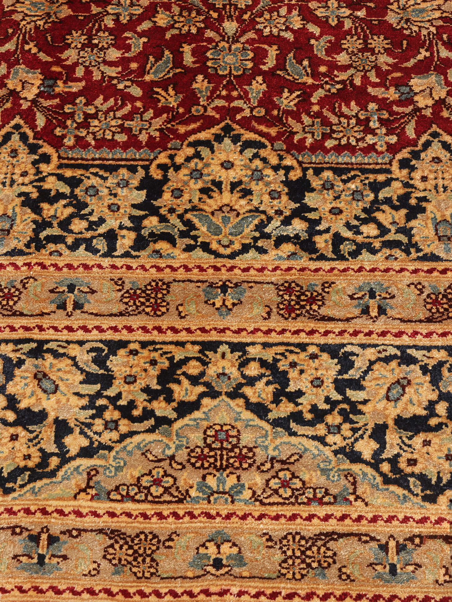 
    Qum silk signed: Razavi - Brown - 125 x 203 cm
  