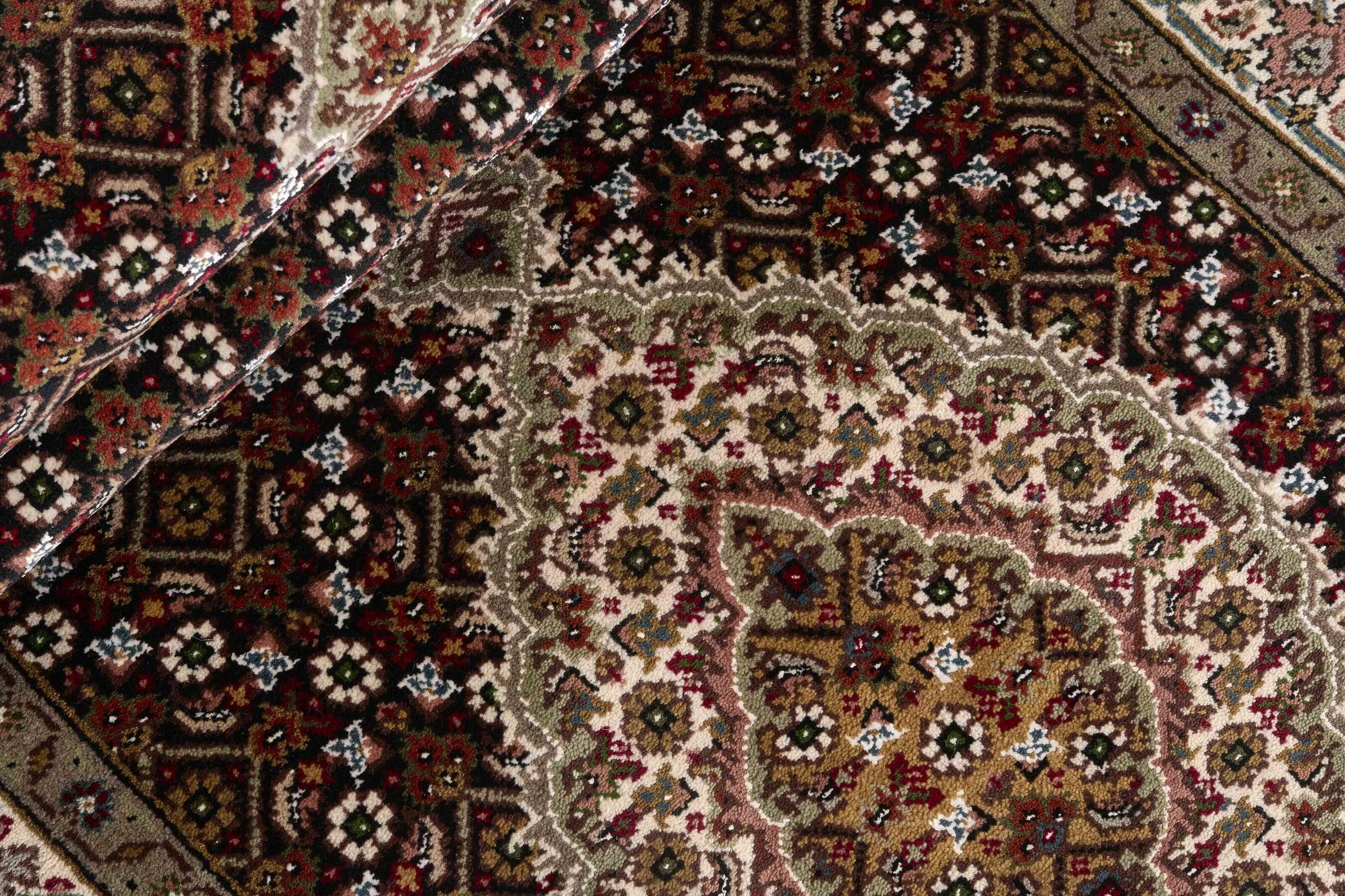 
    Tabriz Indi - Brown - 82 x 300 cm
  
