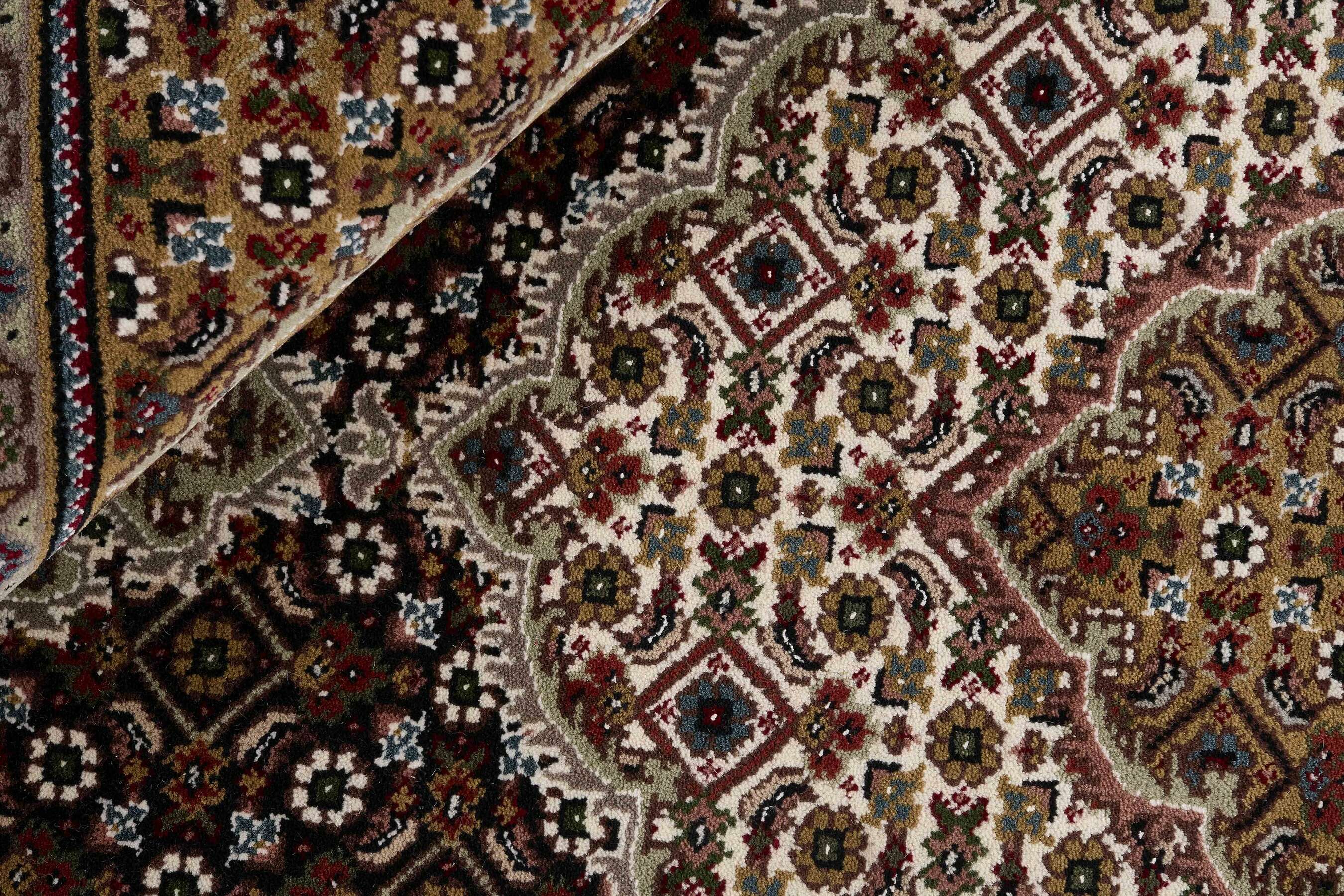 
    Tabriz Indi - Brown - 169 x 240 cm
  