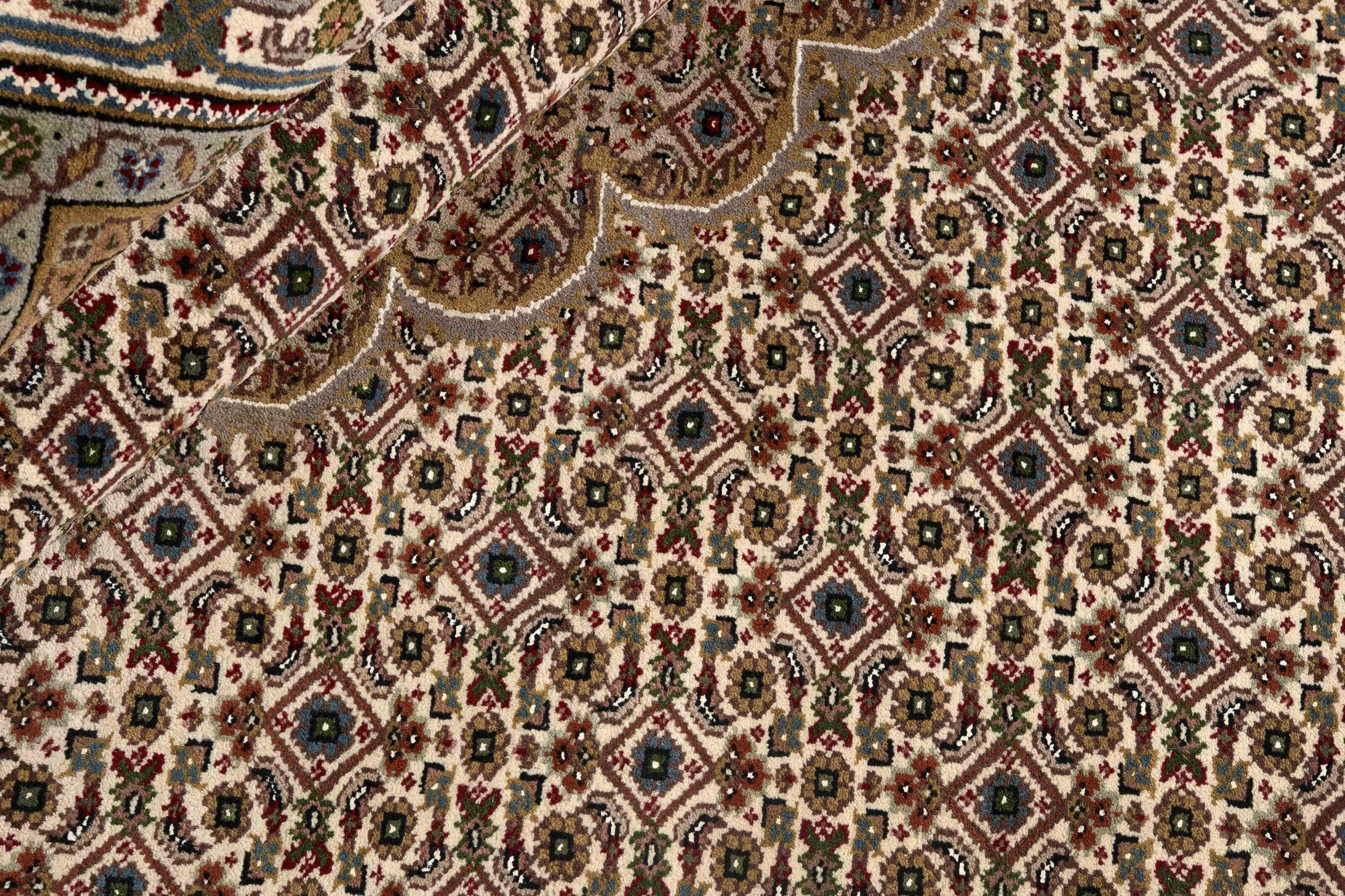 
    Tabriz Indi - Brown - 244 x 340 cm
  