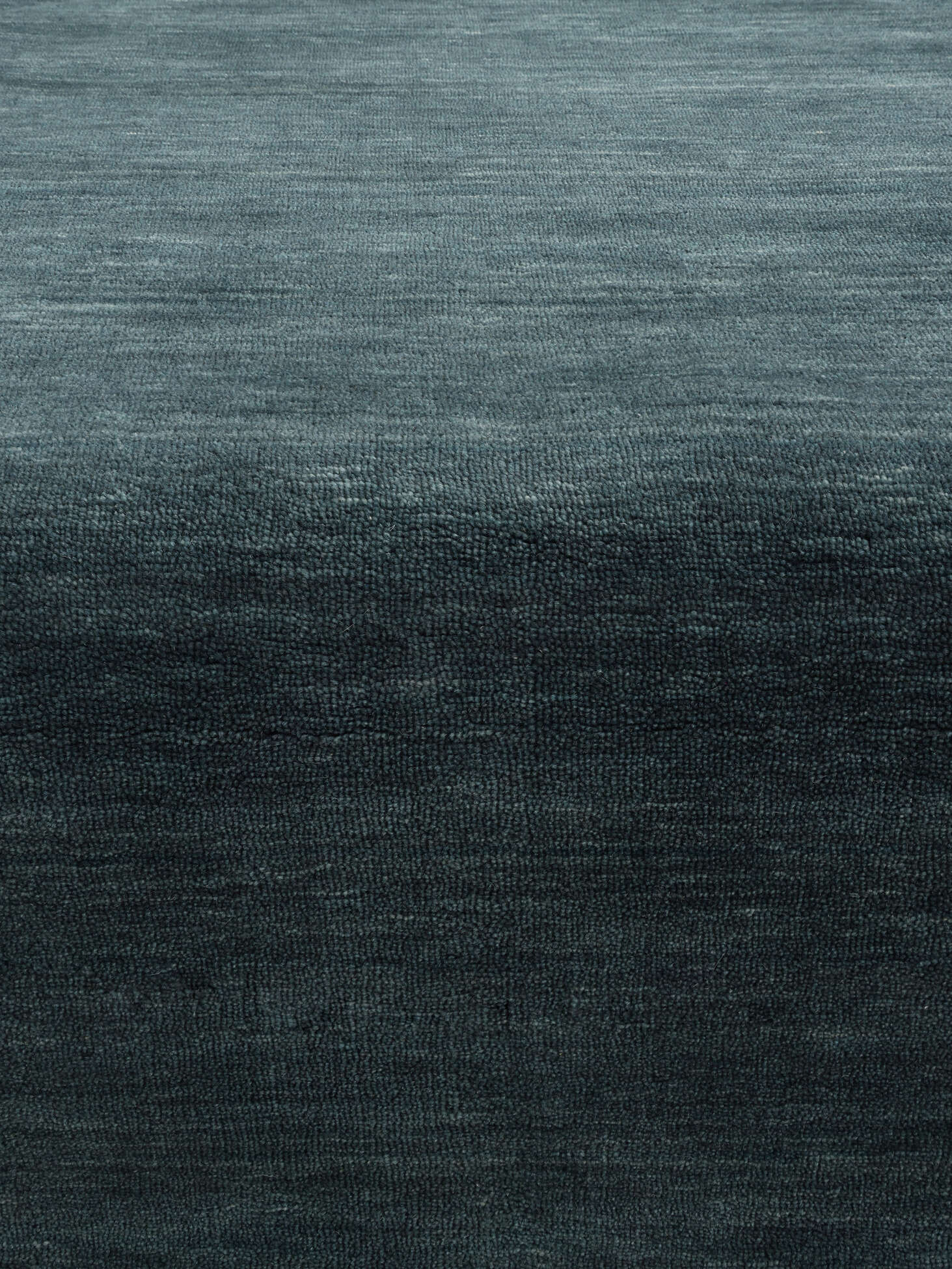 
    Handloom fringes - Dark teal - 140 x 200 cm
  