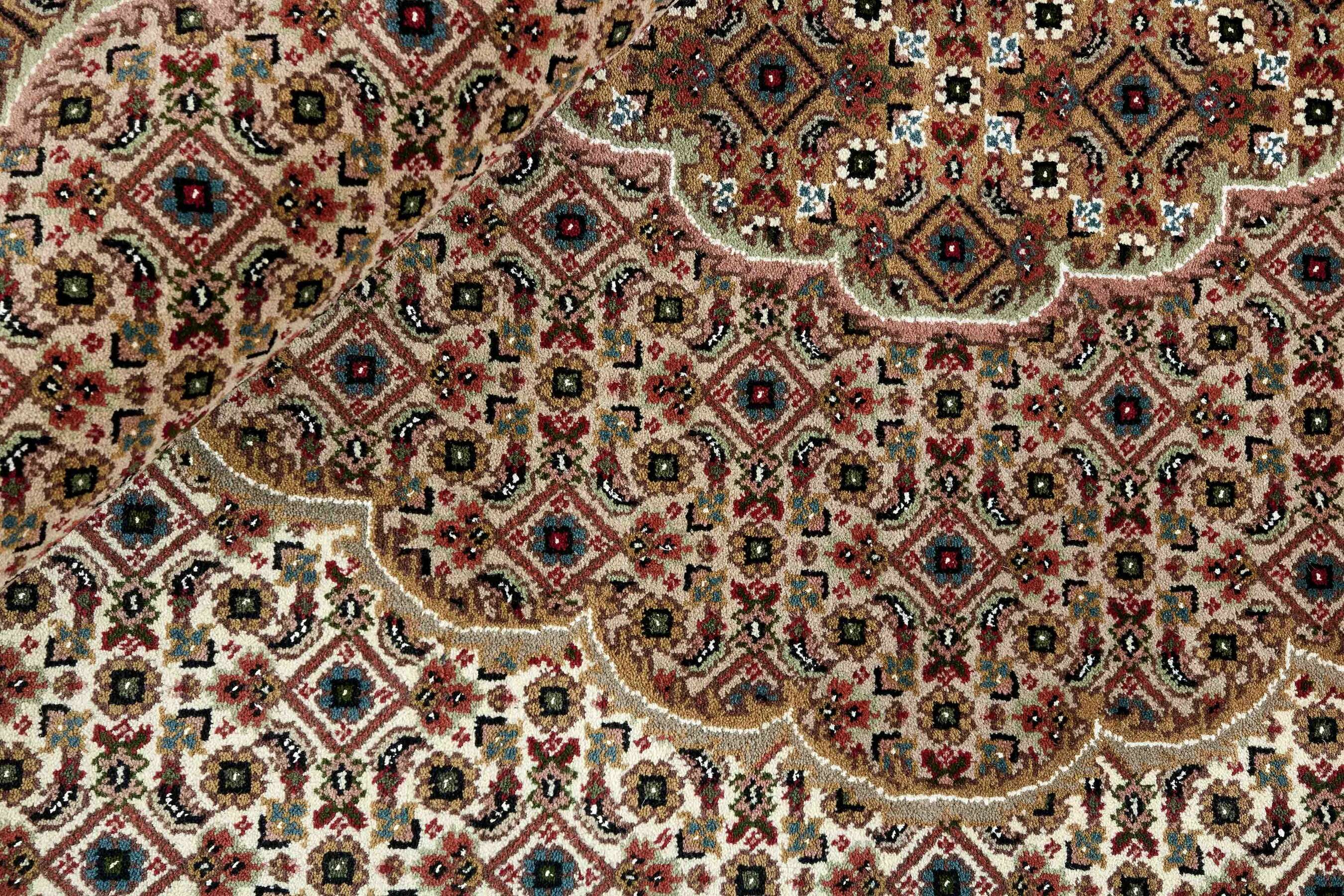 
    Tabriz Indi - Brown - 199 x 310 cm
  