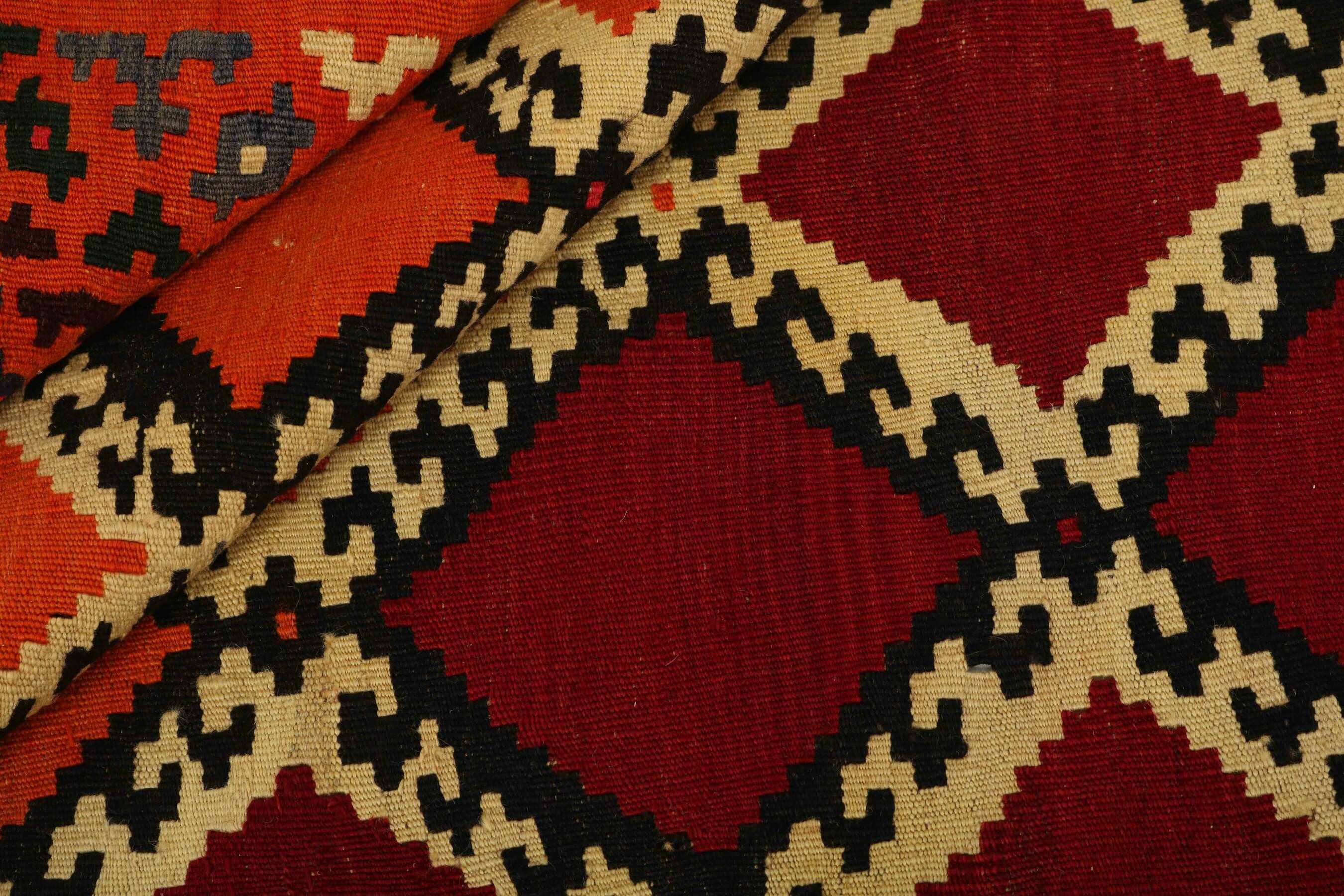 
    Kilim Vintage - Dark red - 169 x 247 cm
  