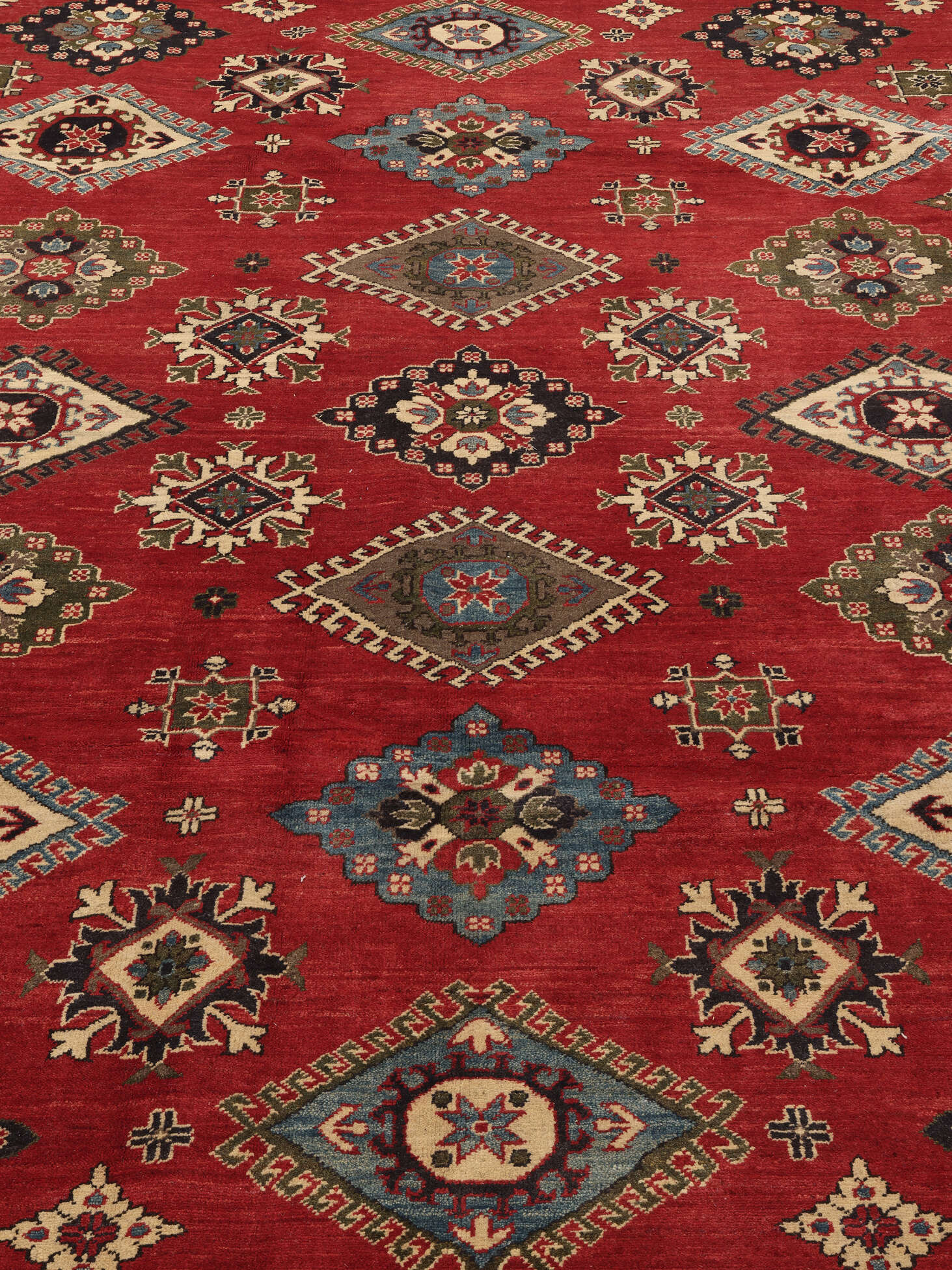 
    Kazak Fine - Dark red - 280 x 361 cm
  