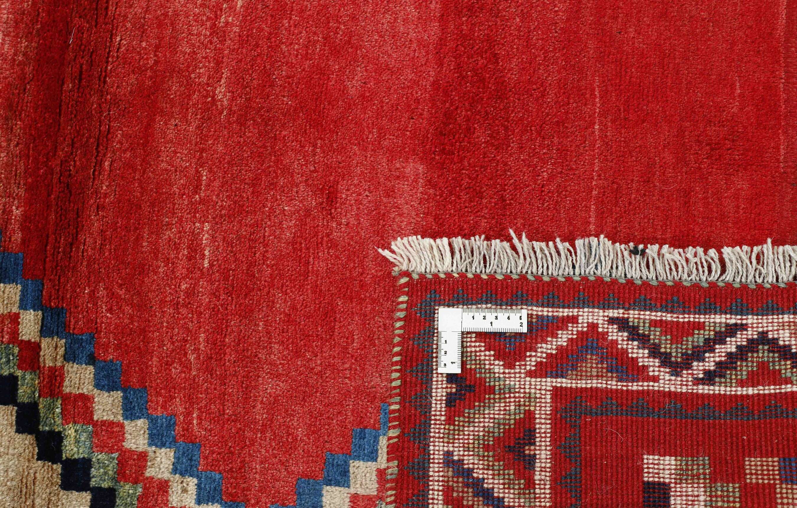 
    Qashqai - Dark red - 145 x 187 cm
  
