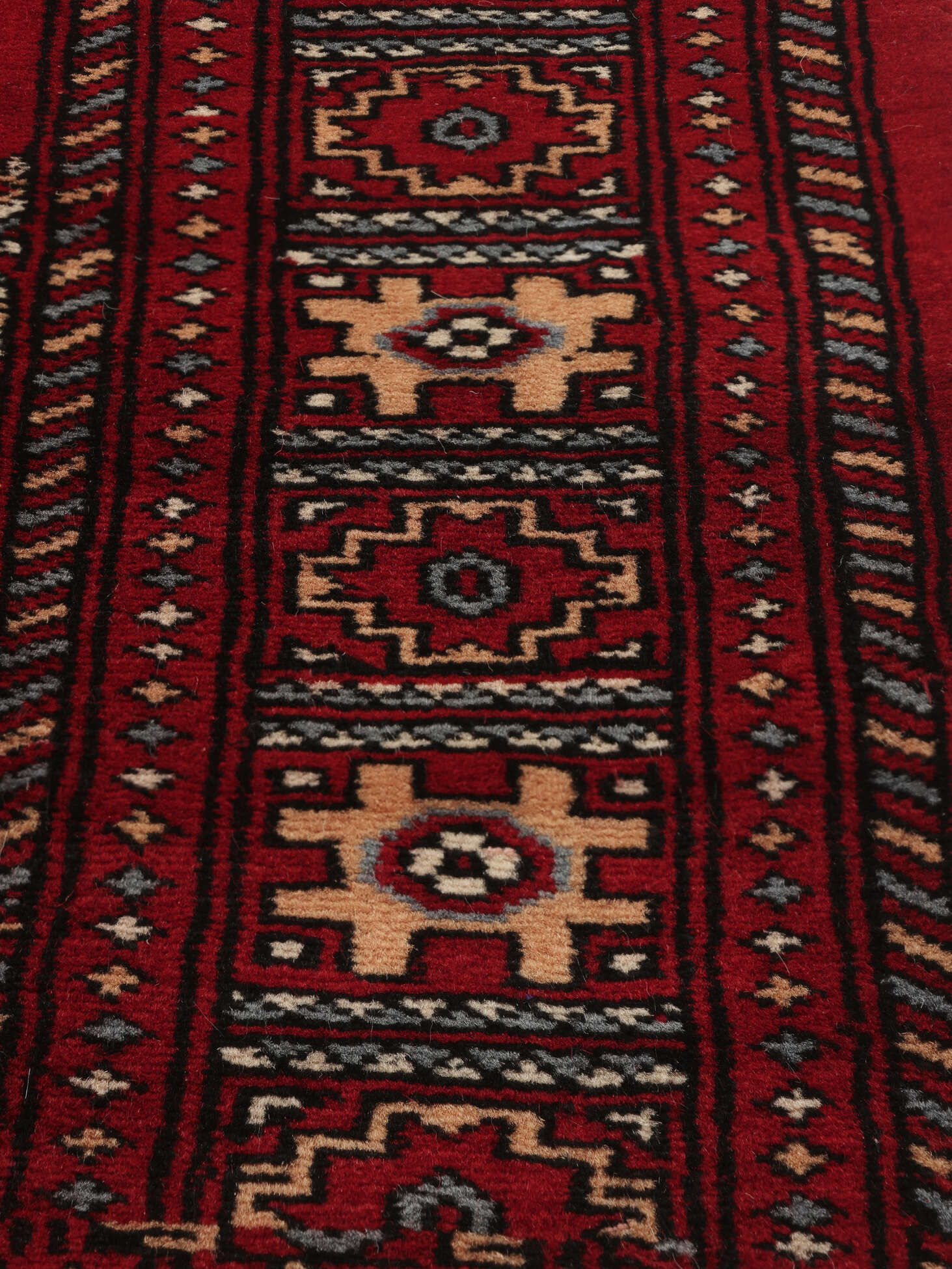 
    Pakistan Bokhara 3ply - Dark red - 141 x 207 cm
  