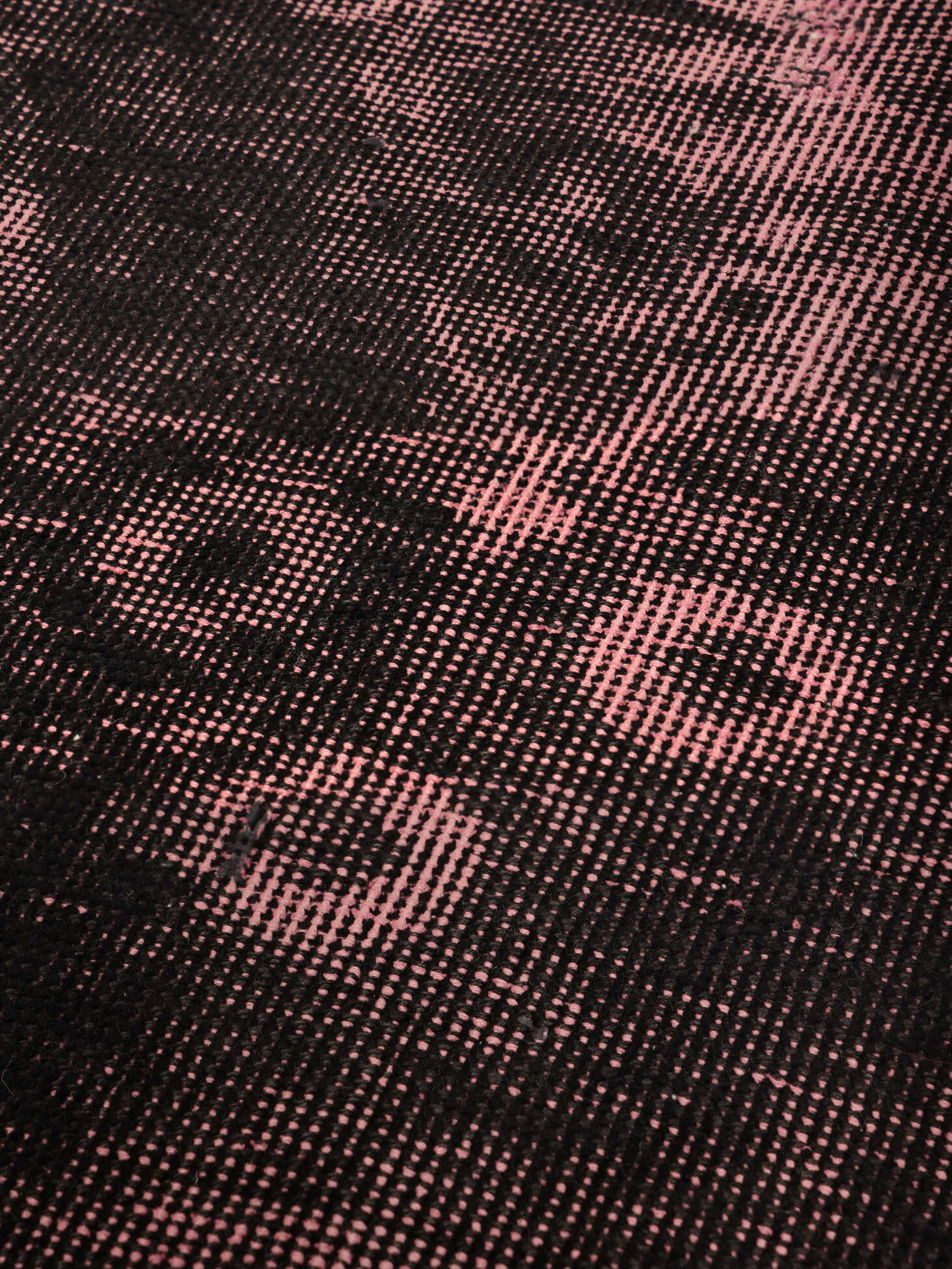 
    Colored Vintage - Black - 143 x 243 cm
  