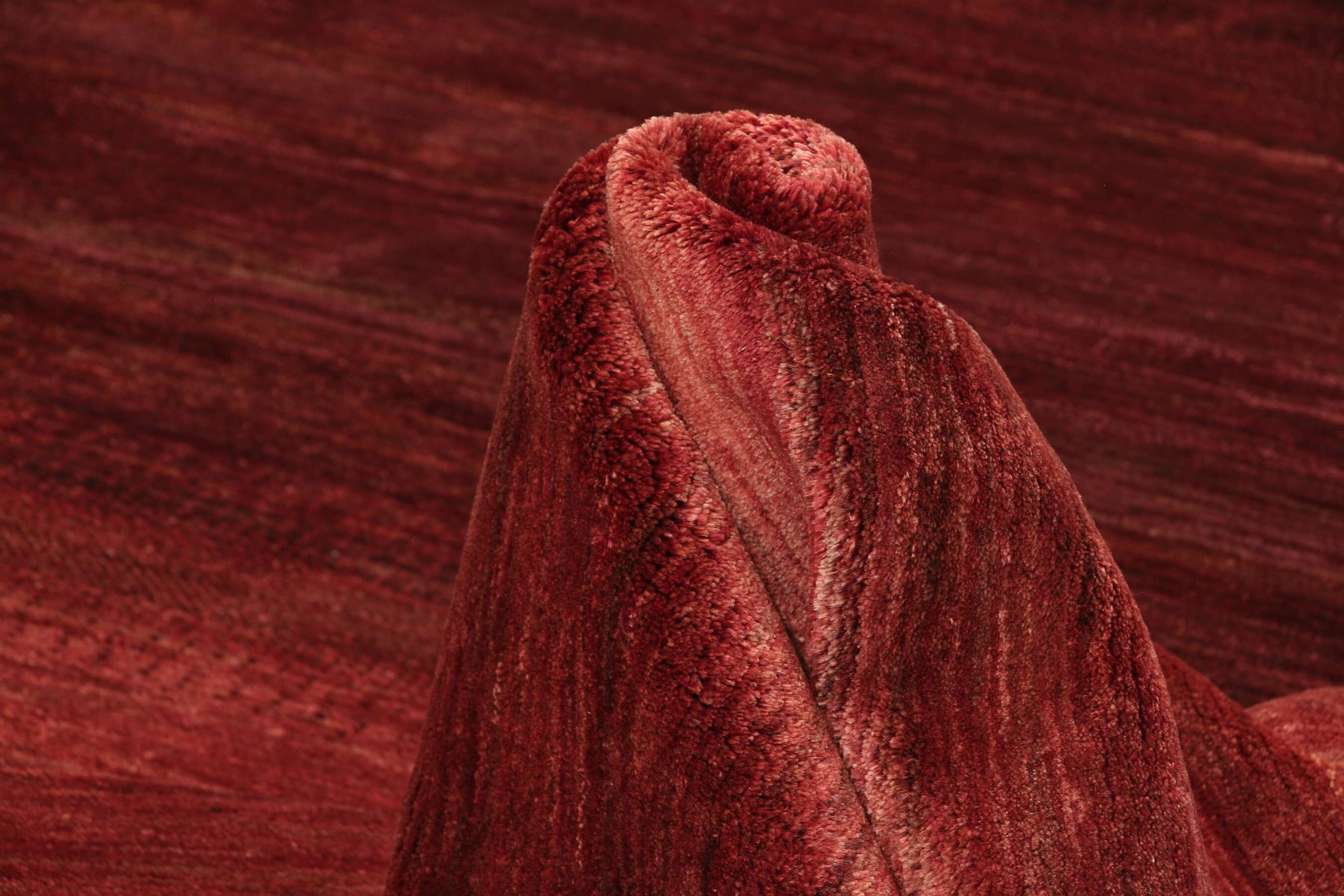 
    Gabbeh Persia Fine - Dark red - 240 x 255 cm
  