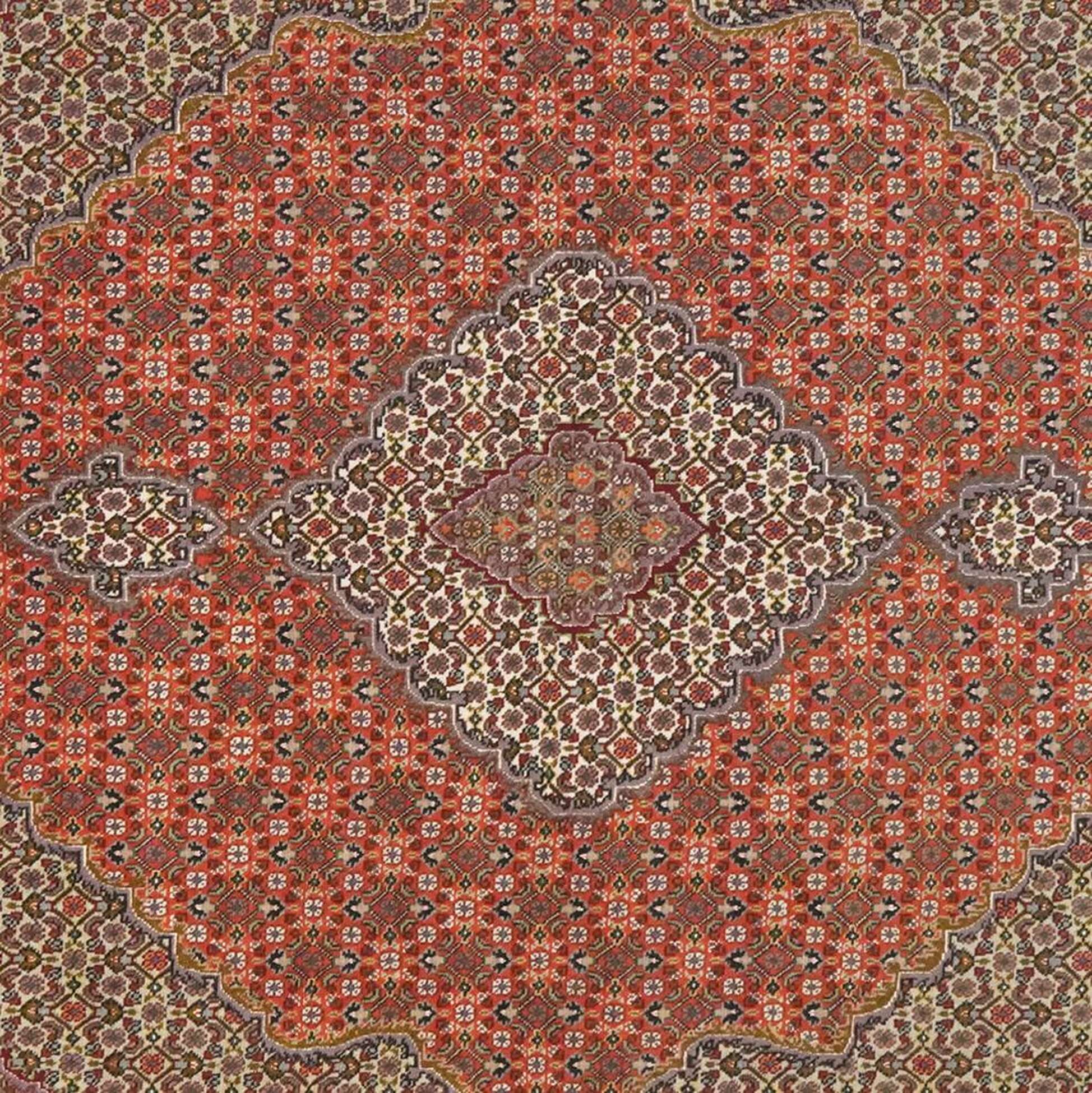 
    Tabriz 40 Raj - Brown - 154 x 200 cm
  