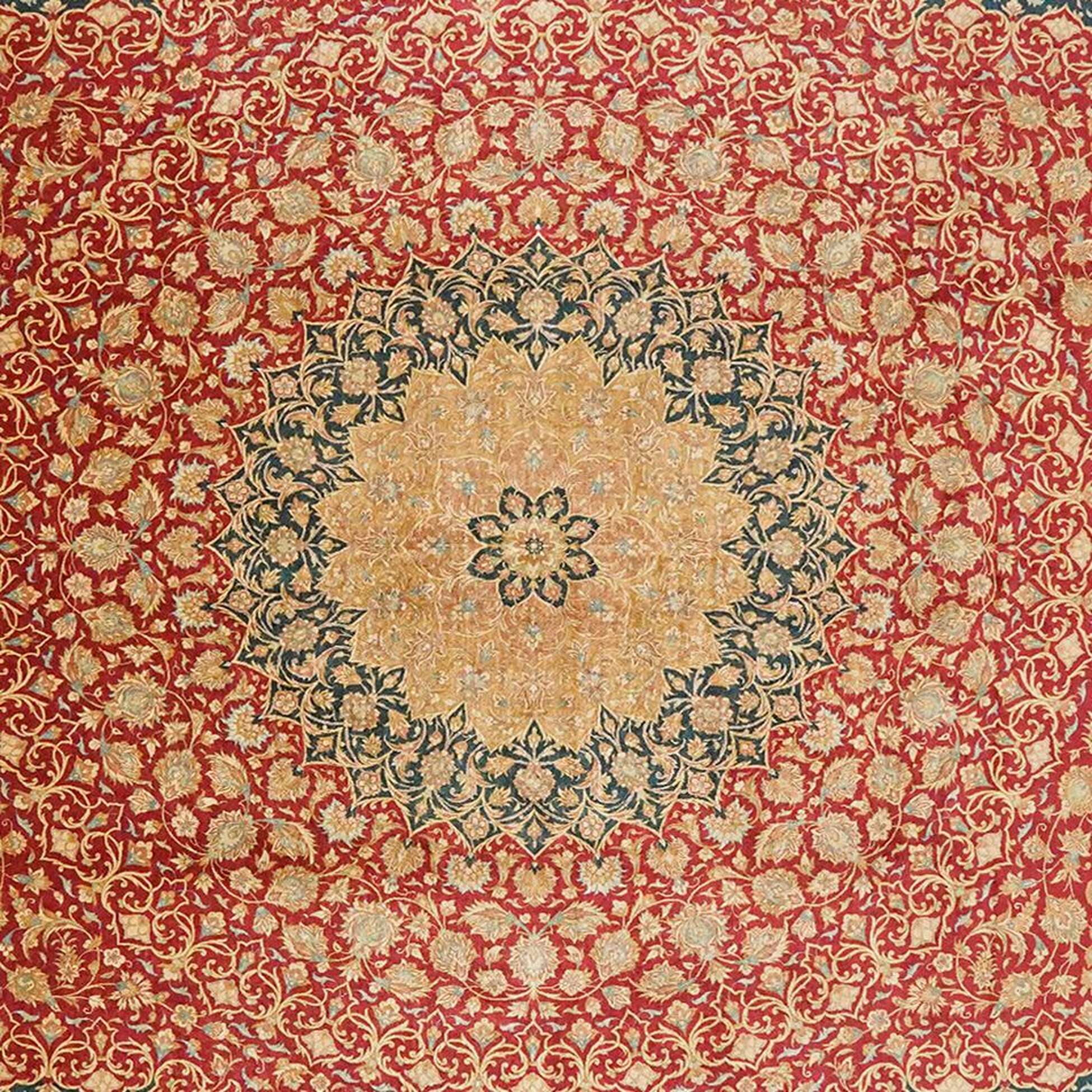 
    Qum silk - Brown - 203 x 305 cm
  