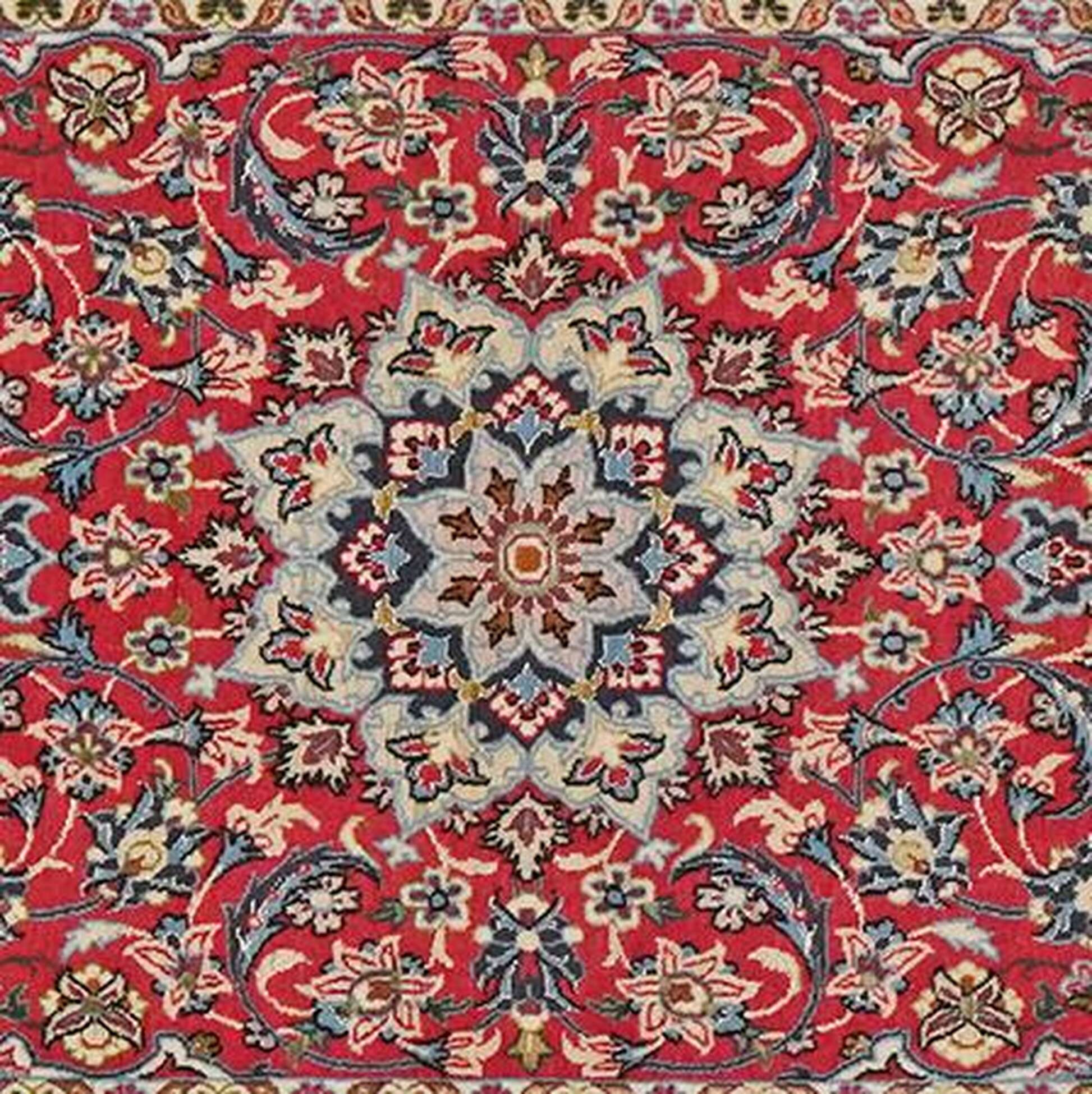 
    Isfahan silk warp - Dark red - 70 x 114 cm
  