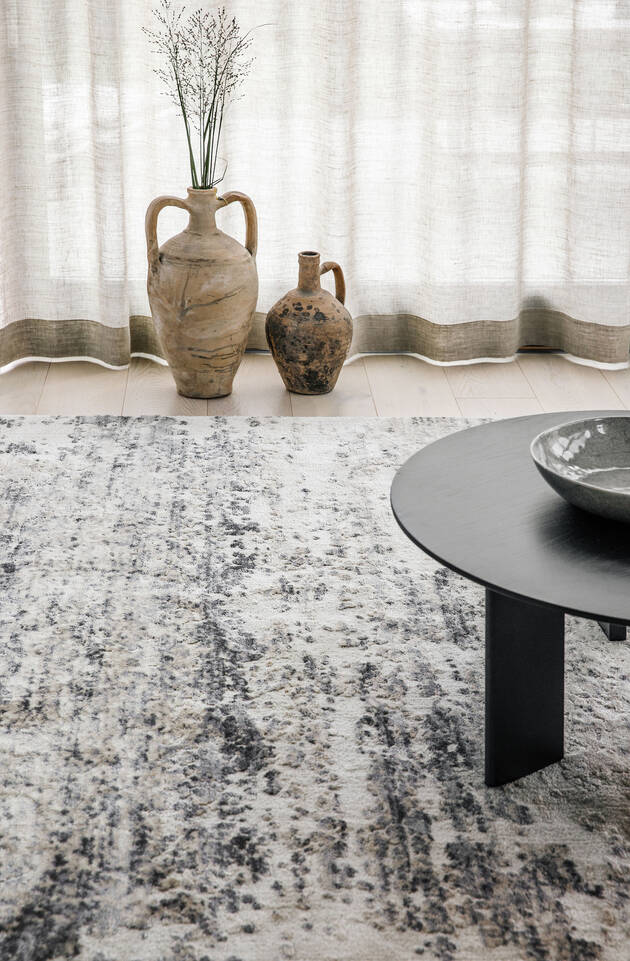 Black / grey  a-w aqua home light 500000 -  Carpet in a living room.