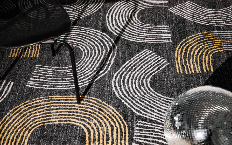 Black / grey  washable - polyester / cotton (lycra) -  Carpet in a living room.