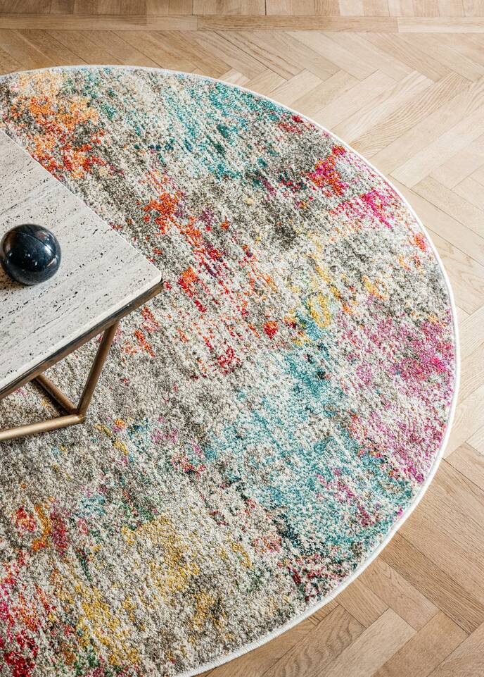 Brown / yellow round kaplan casablanca -  Carpet in a living room.