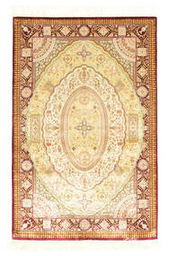 絨毯 ペルシャ クム シルク 署名: クム Kazemi 80X122 (絹, ペルシャ/イラン)