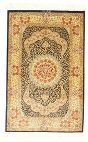 絨毯 ペルシャ クム シルク 署名: クム Rezai 74X115 (絹, ペルシャ/イラン)