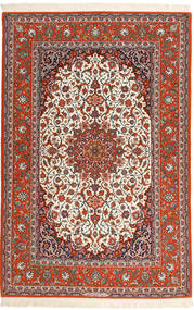  155X237 Isfahan Selyemfonal Szőnyeg Perzsia/Irán
 Carpetvista