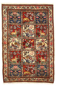  115X170 Medallion Small Bakhtiari Collectible Rug Wool, Carpetvista