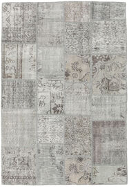 
    Patchwork - Grey - 139 x 200 cm
  