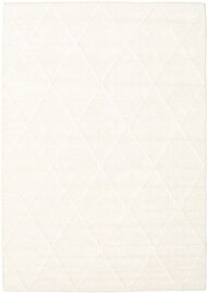 
    Svea - Ivory white - 140 x 200 cm
  