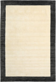 
    Handloom Frame - Black / White - 300 x 400 cm
  