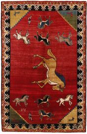 
    Kashghai Old pictorial - Dark red - 160 x 252 cm
  